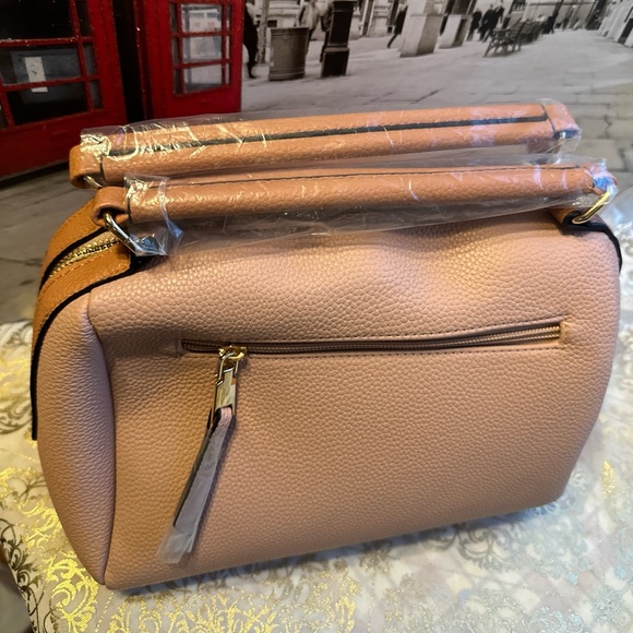 Authentic Japanese brand Hund Red satchel - Picture 6 of 16